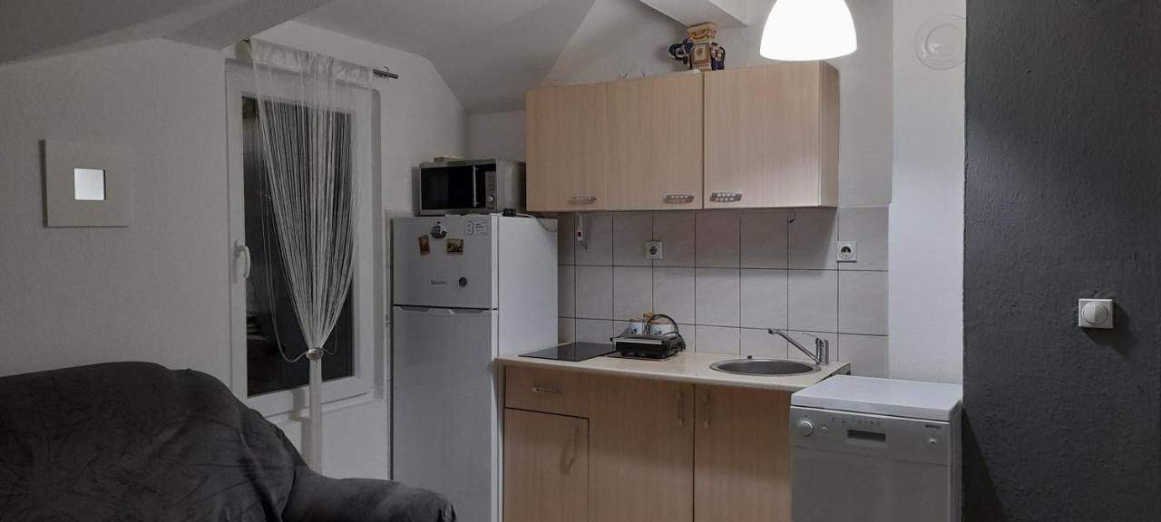 Airport Shtrkovi - Storks Apartamento Petrovec Exterior foto